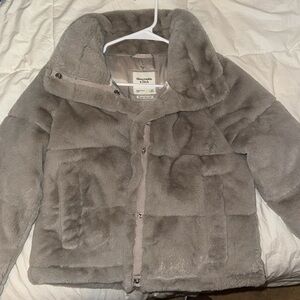 Abercrombie Cozy Gray Faux Fur Jacket
